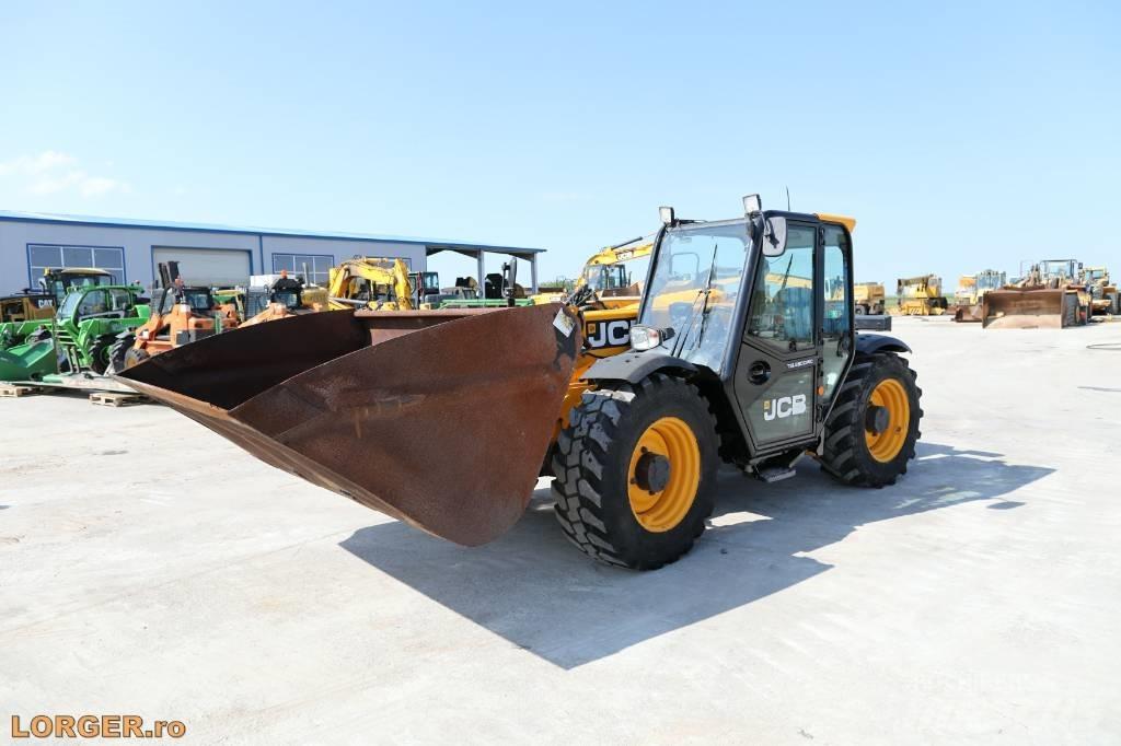 JCB 527-58 Agri Ładowarki rolnicze