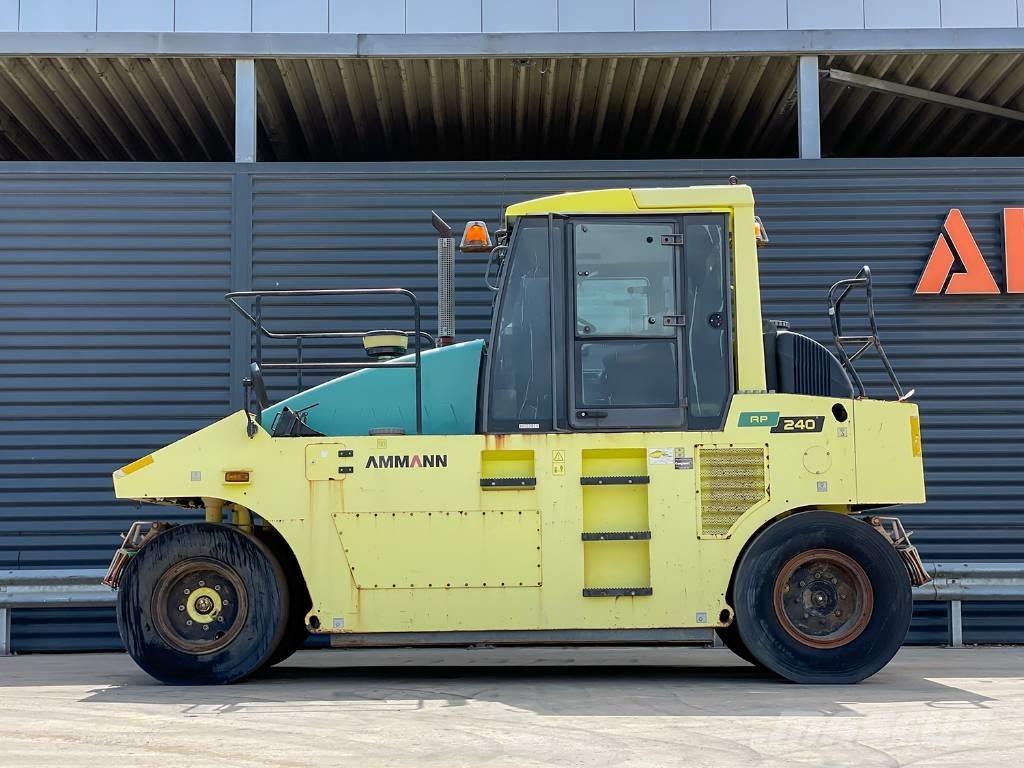 Ammann AP 240 Walce ogumione