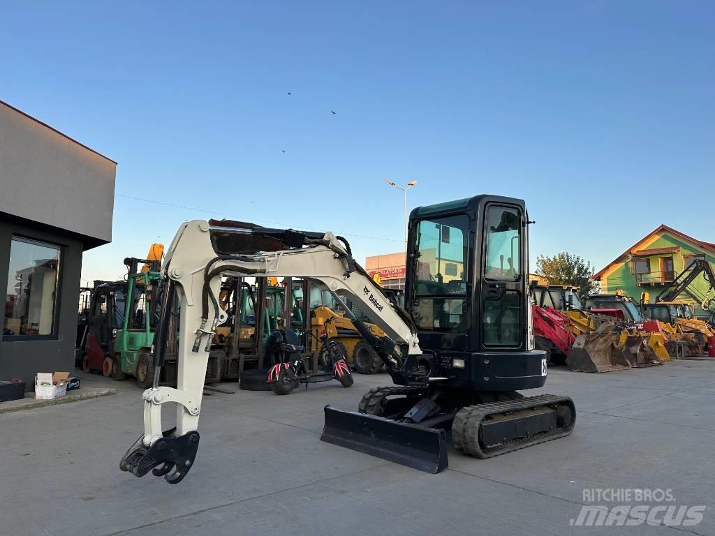Bobcat E25EM Minikoparki