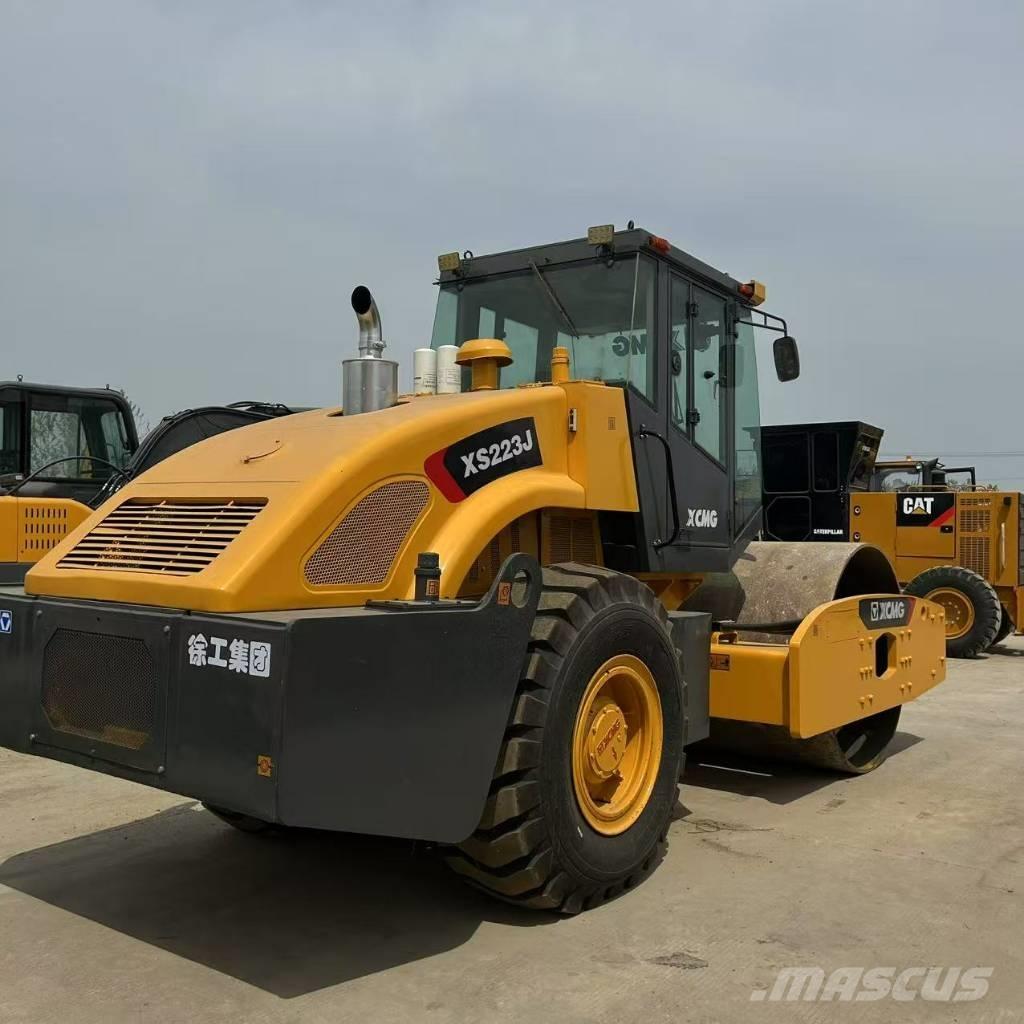 XCMG XS 223 J Walce jednobębnowe