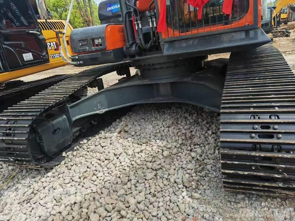 Doosan DX 300 LCA Koparki gąsienicowe