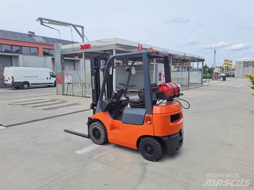 Toyota 7FGF15 Wózki LPG