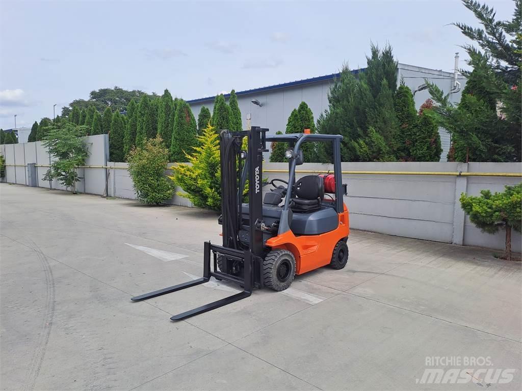 Toyota 7FGF15 Wózki LPG