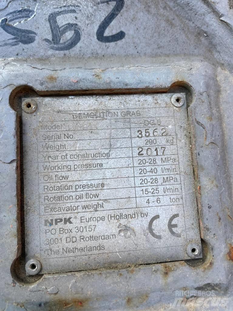 NPK DG-6 Minikoparki