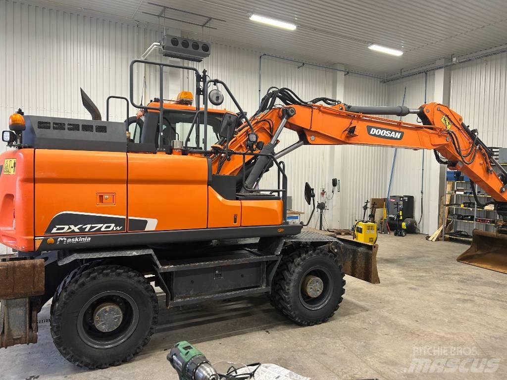 Doosan DX170W-5 Koparki kołowe