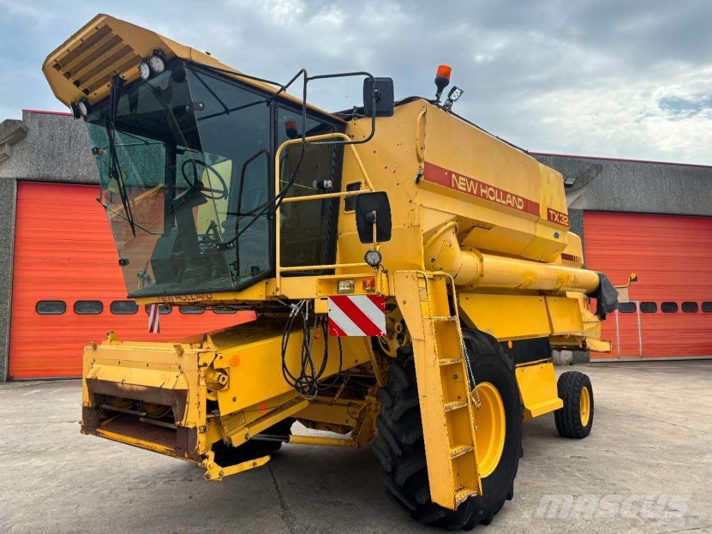 New Holland TX 32 Kombajny zbożowe