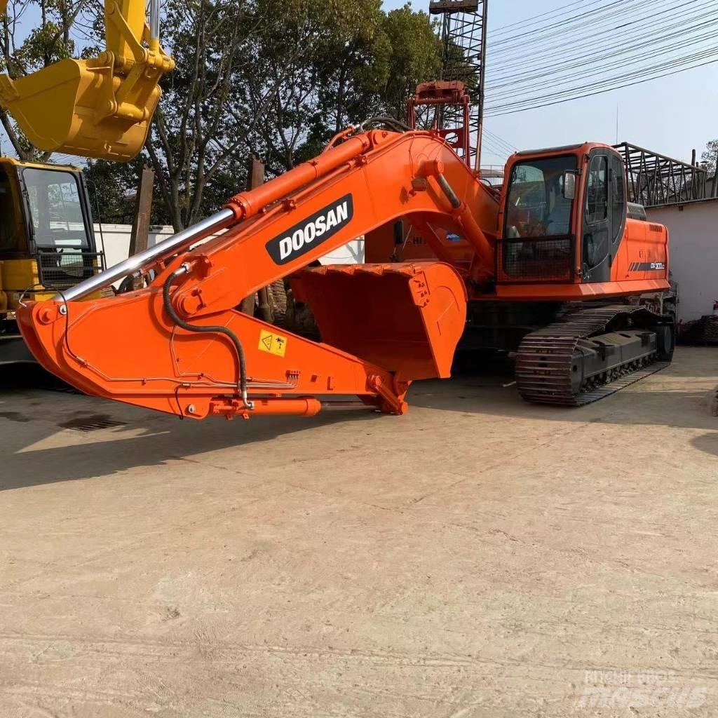 Doosan DX 300 Koparki gąsienicowe
