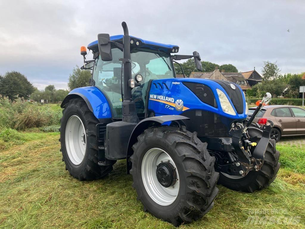 New Holland T7.225 Ciągniki rolnicze