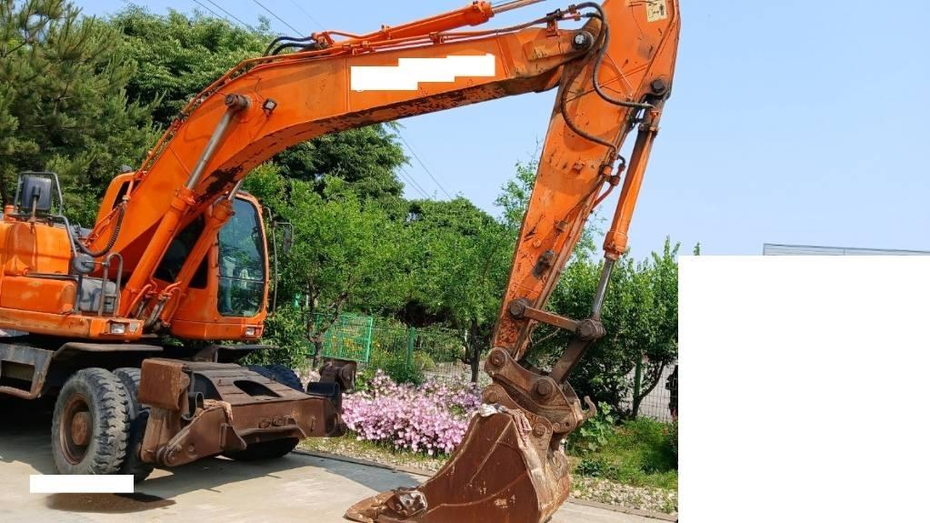 Doosan DX 210 W Koparki kołowe