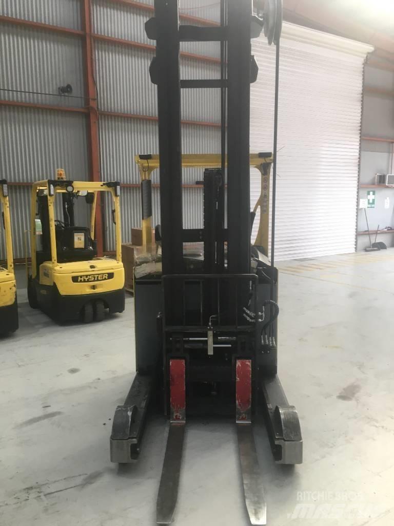 Hyster R1.6 Wózki widłowe wysokiego składowania