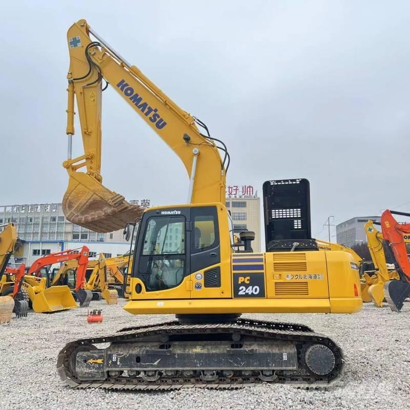Komatsu PC 240 Koparki gąsienicowe