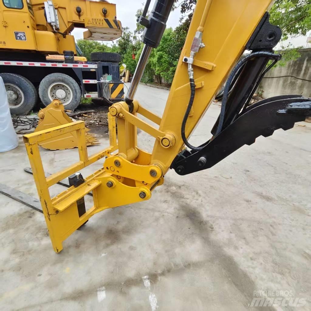 CAT 308 Minikoparki