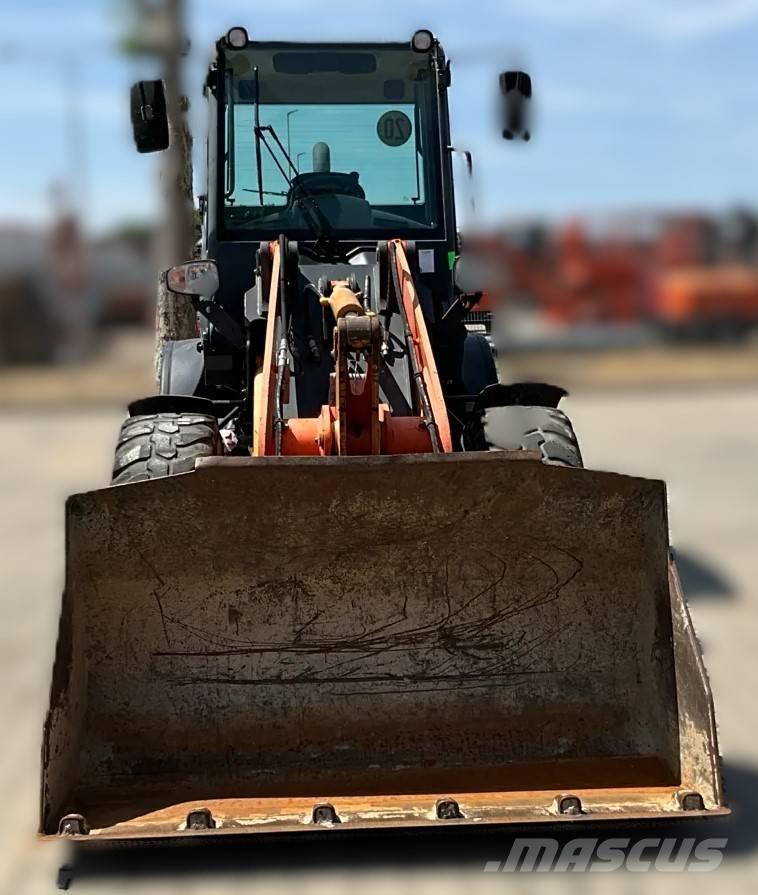 Komatsu WA 80-6 Ładowarki kołowe