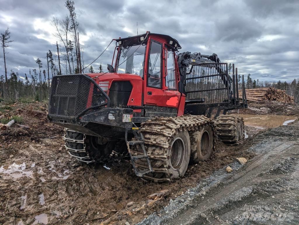 Komatsu 895 Forwardery