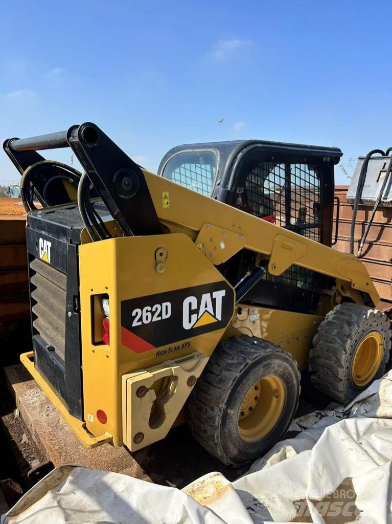 CAT 262 D Ładowarki burtowe