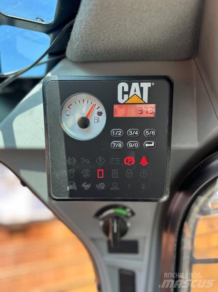 CAT 262 D Ładowarki burtowe