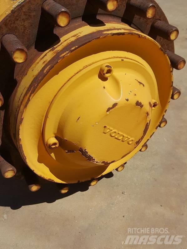 Volvo L90E Mosty, wały i osie