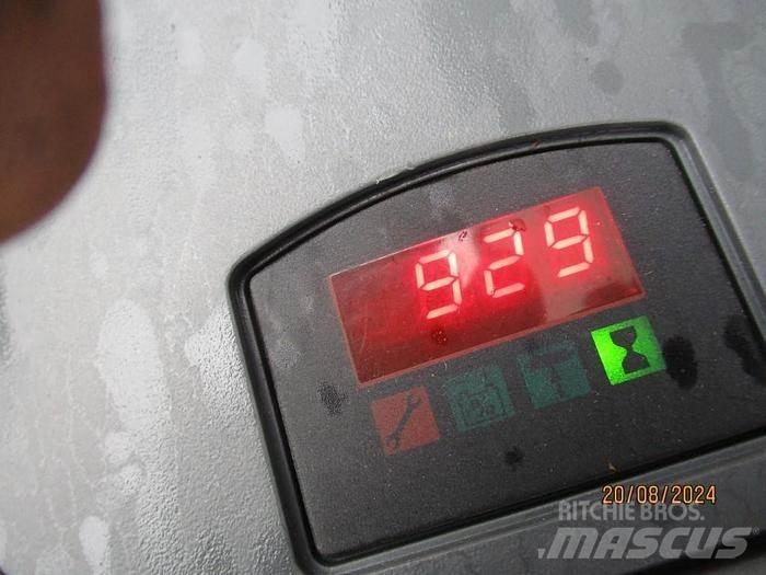 BT LWE 160 Wózki widłowe unoszące