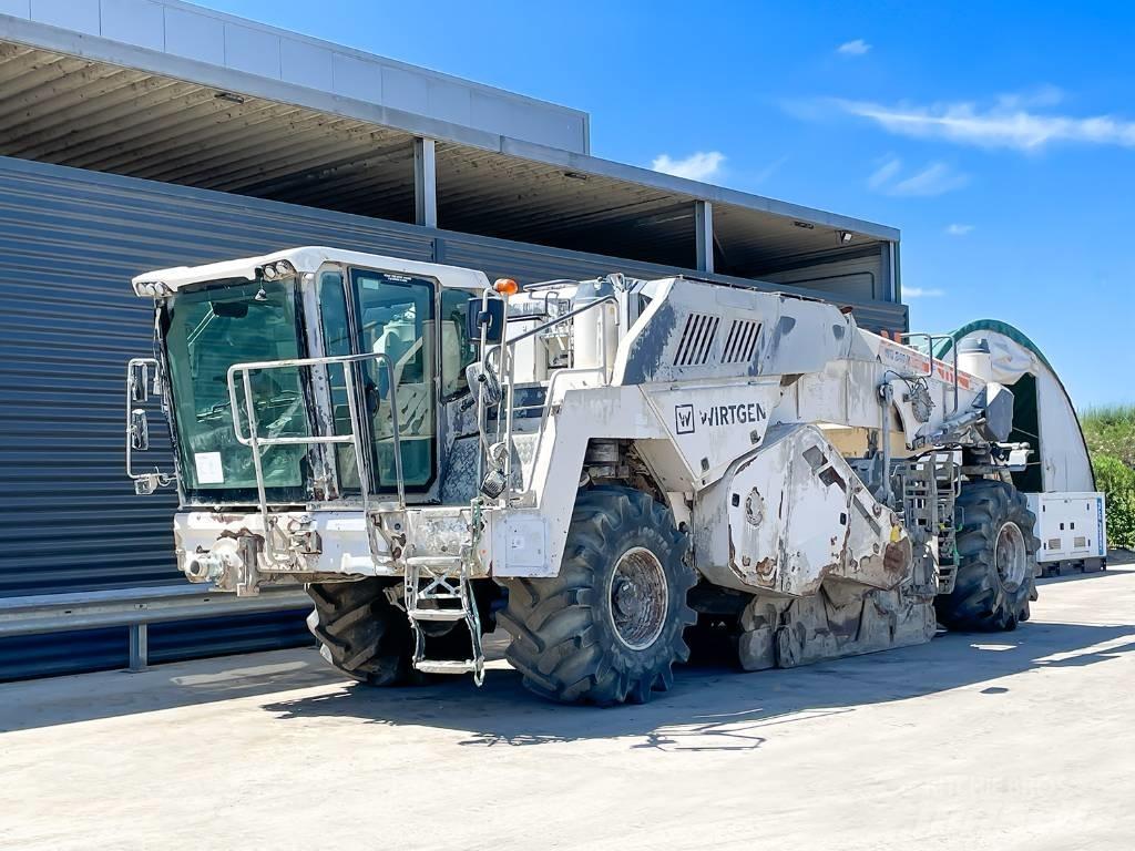 Wirtgen WR 2401 Recyklery do asfaltu