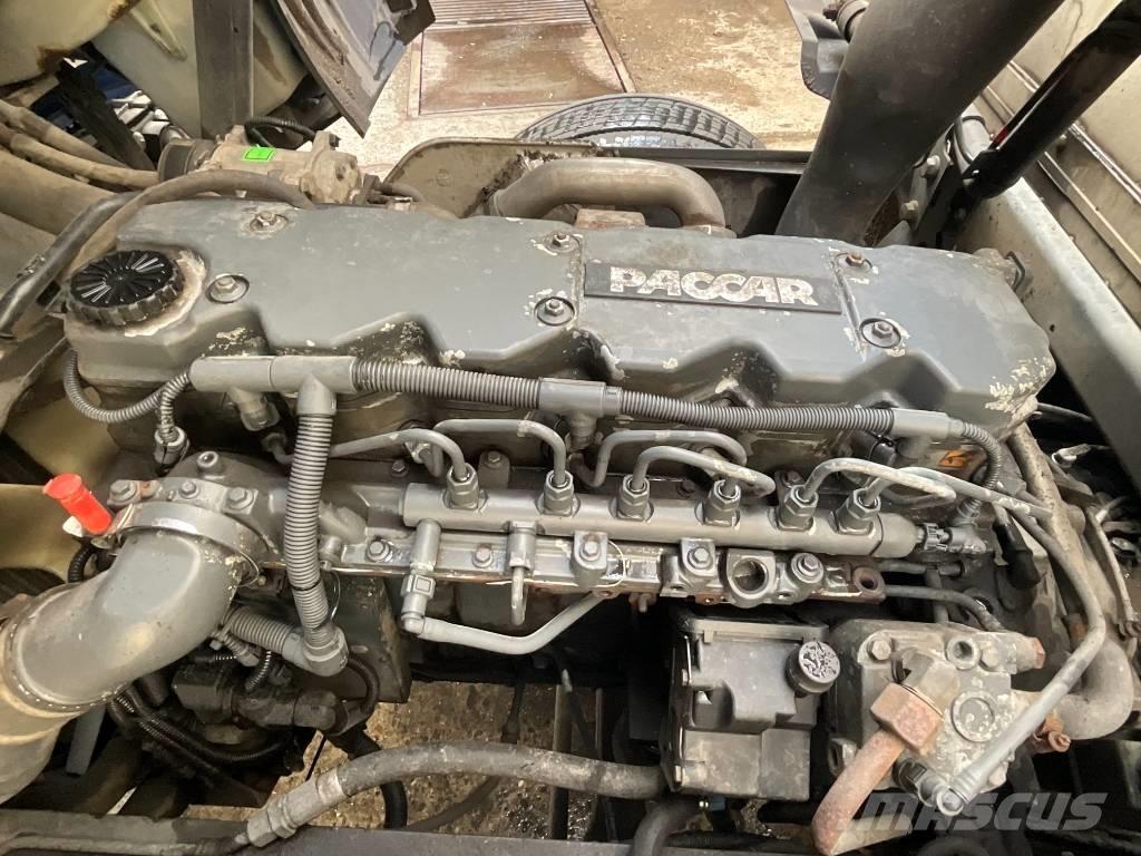 DAF CF 65.300 Samochody ciężarowe ze skrzynią zamkniętą