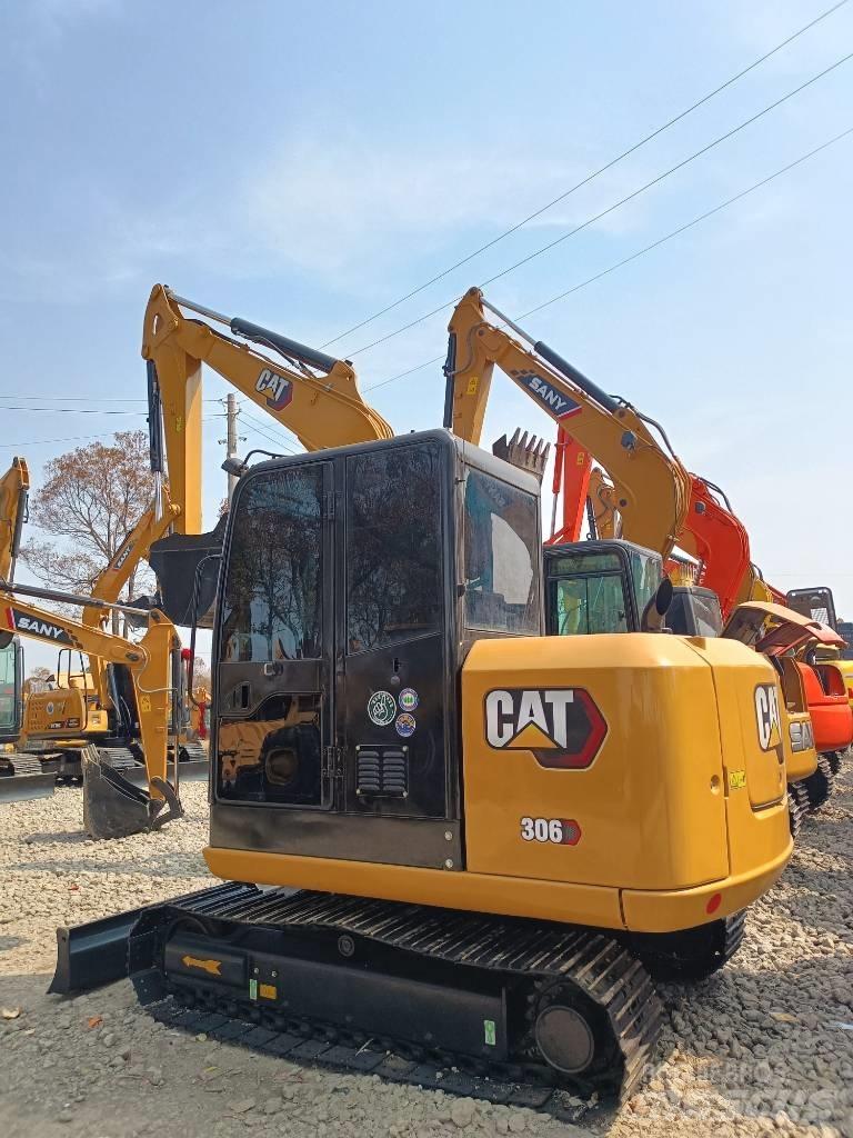 CAT 306 Minikoparki