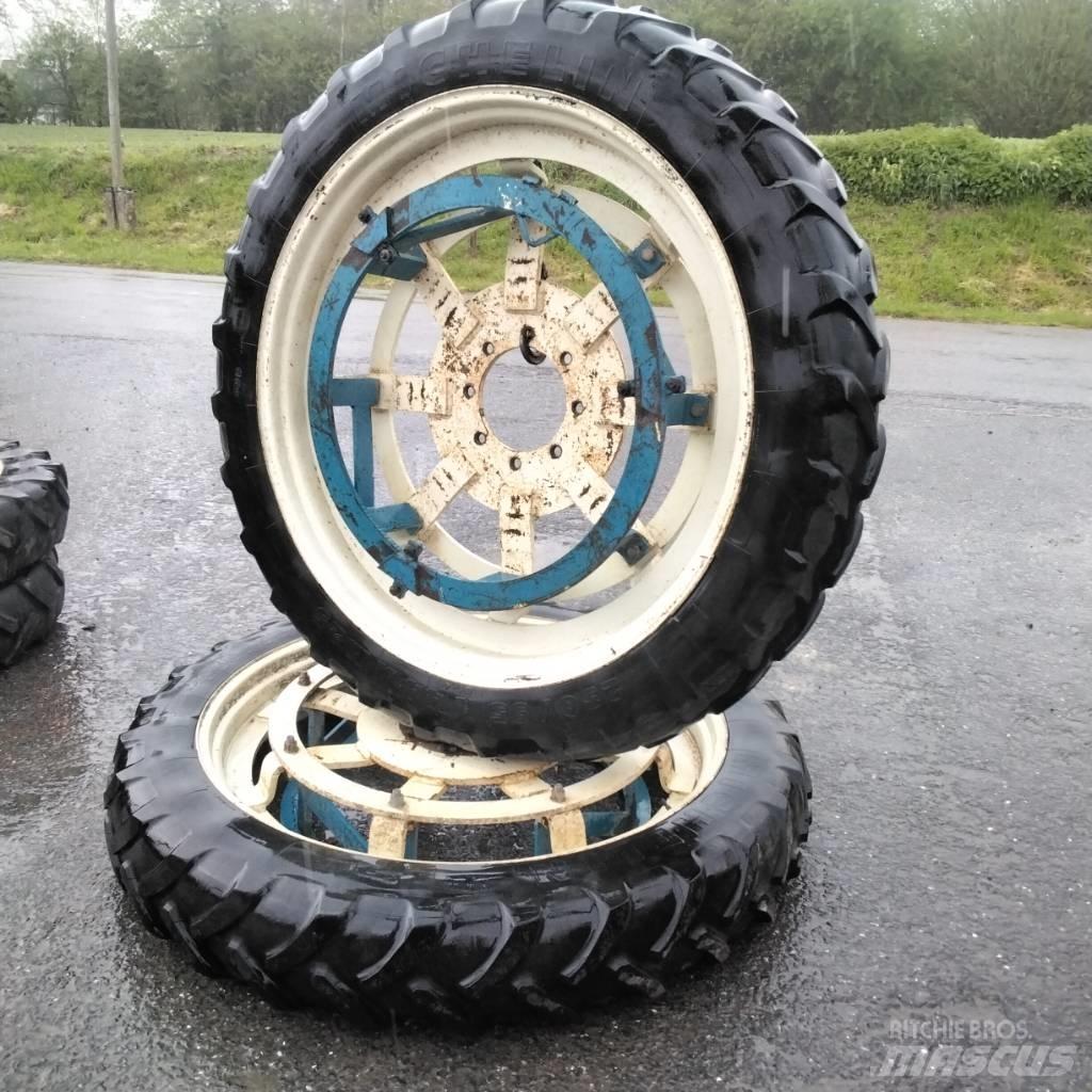 Michelin 230/95R44 Opony, koła i felgi