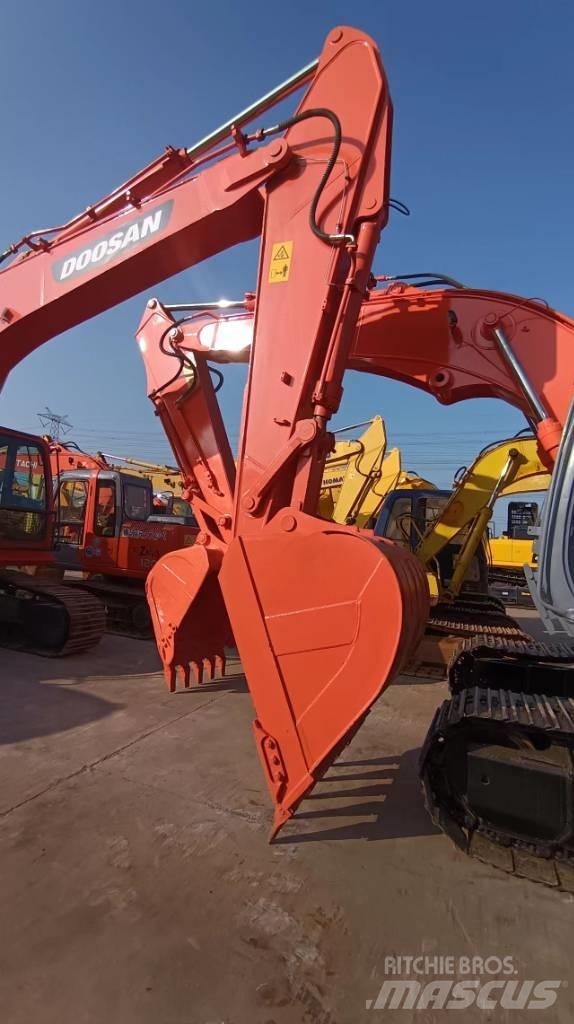 Doosan DX 300 LC Koparki gąsienicowe