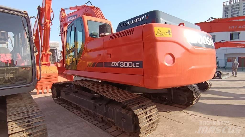 Doosan DX 300 LC Koparki gąsienicowe