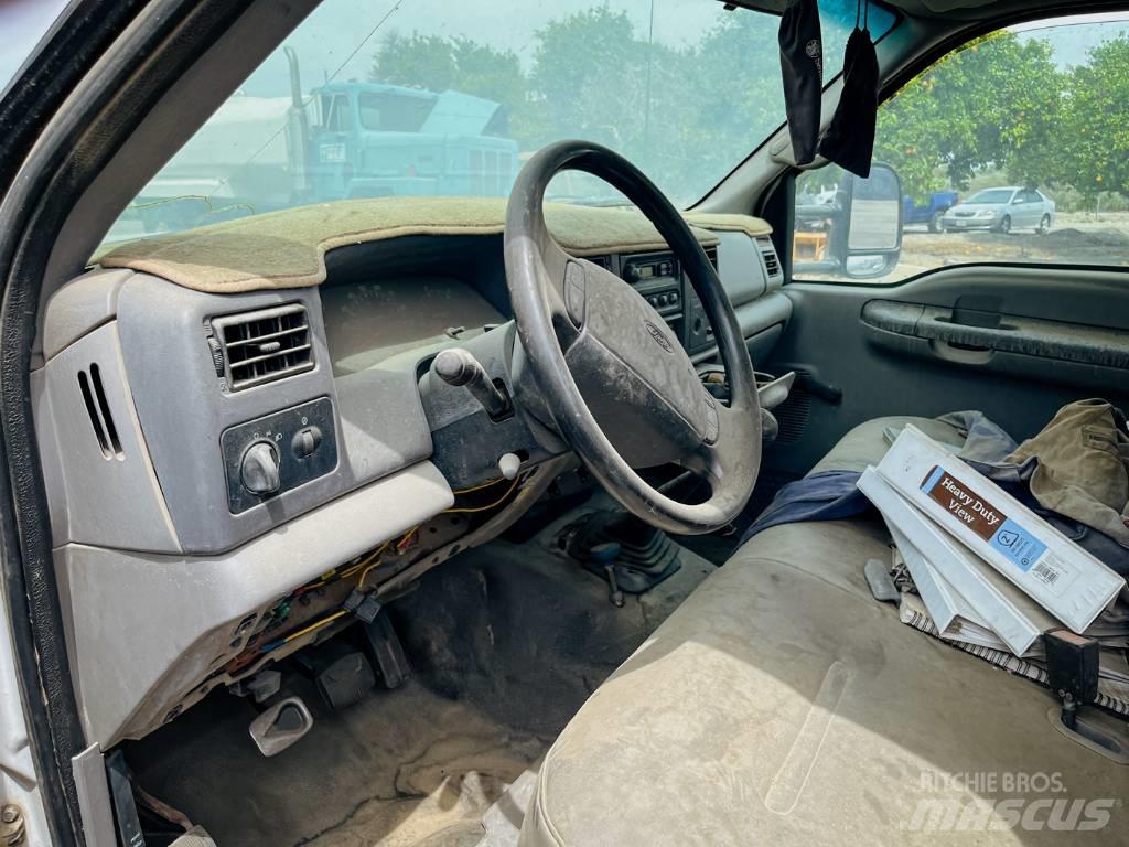 Ford F 550 SD Pojazdy komunalne