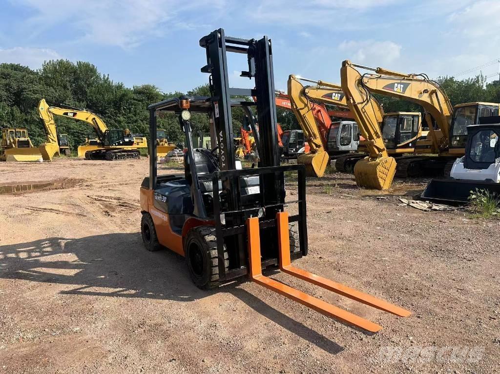Toyota 30 Forklift Wózki Diesla