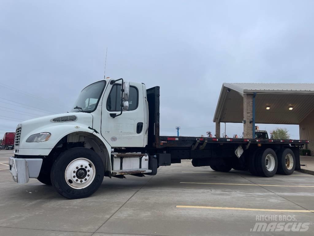 Freightliner M 106 Ciężarówki typu Platforma / Skrzynia