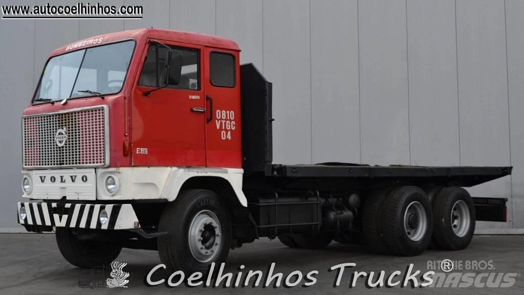 Volvo F89-42 (6x2) Ciężarówki typu Platforma / Skrzynia