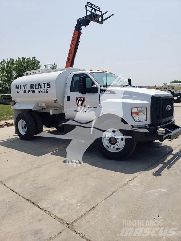 F & R F750 Naczepy do transportu drewna