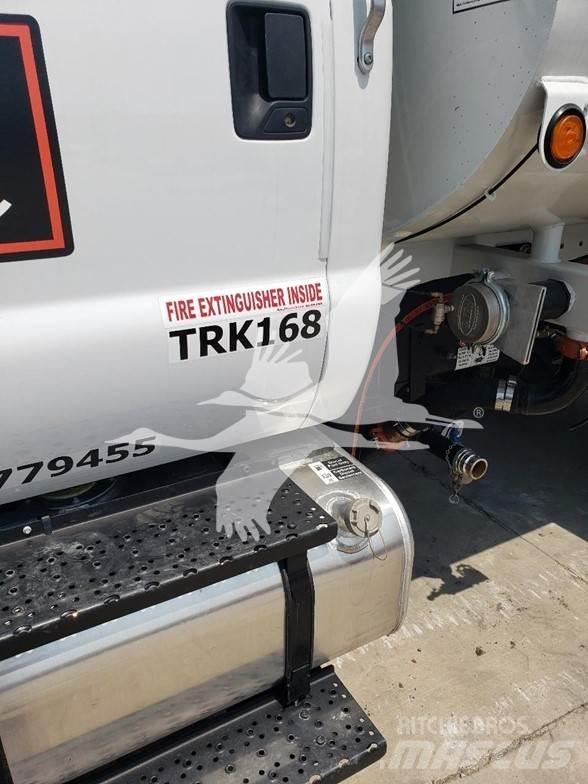F & R F750 Naczepy do transportu drewna