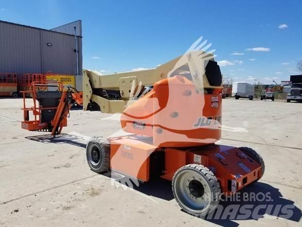 JLG E400AJPN Podnośniki przegubowe