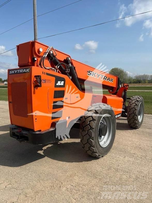 SkyTrak 8042 Ładowarki teleskopowe