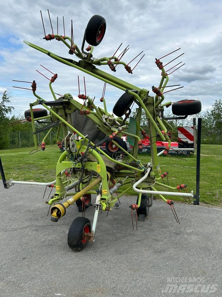 CLAAS Volto 800 Zgrabiarki i przetrząsacze
