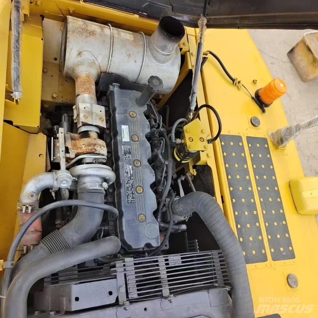 Komatsu PC 220 Koparki gąsienicowe
