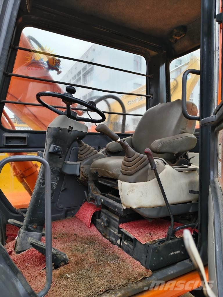 Hitachi EX 100 W D Koparki kołowe