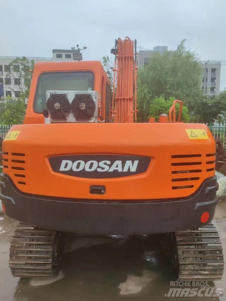 Doosan DH 80 Koparki gąsienicowe