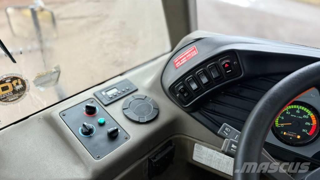 CASE 330 B Wozidła przegubowe