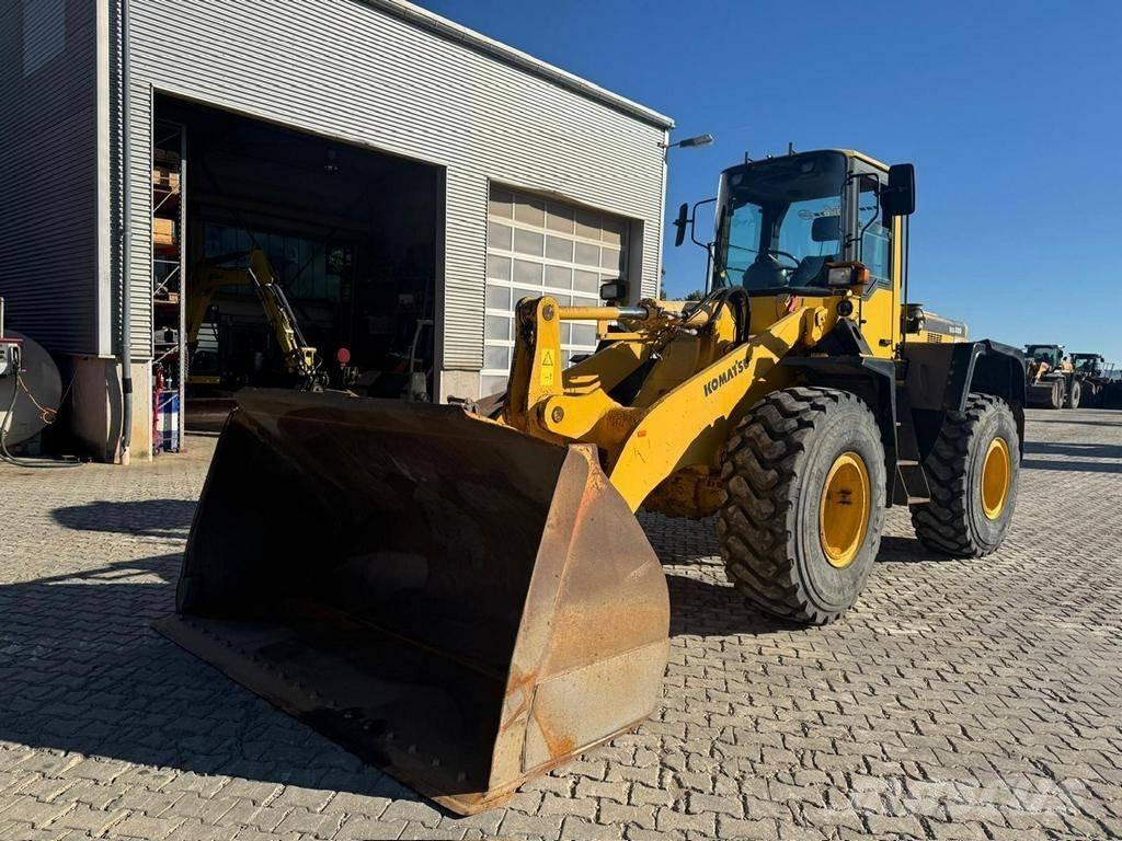 Komatsu WA 320-3H Ładowarki kołowe