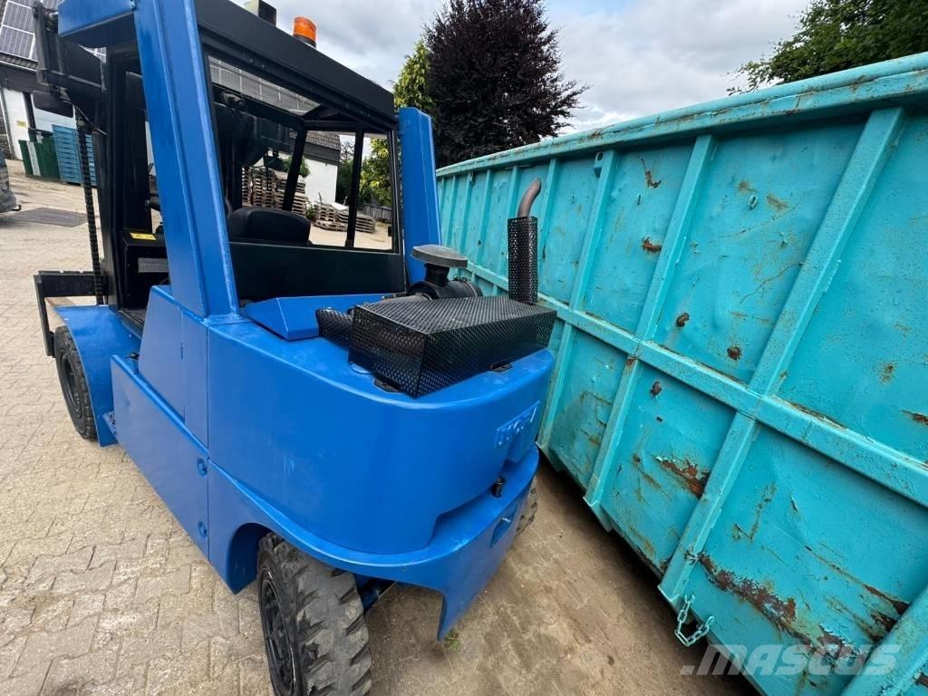 Mora M 80 C Wózki Diesla