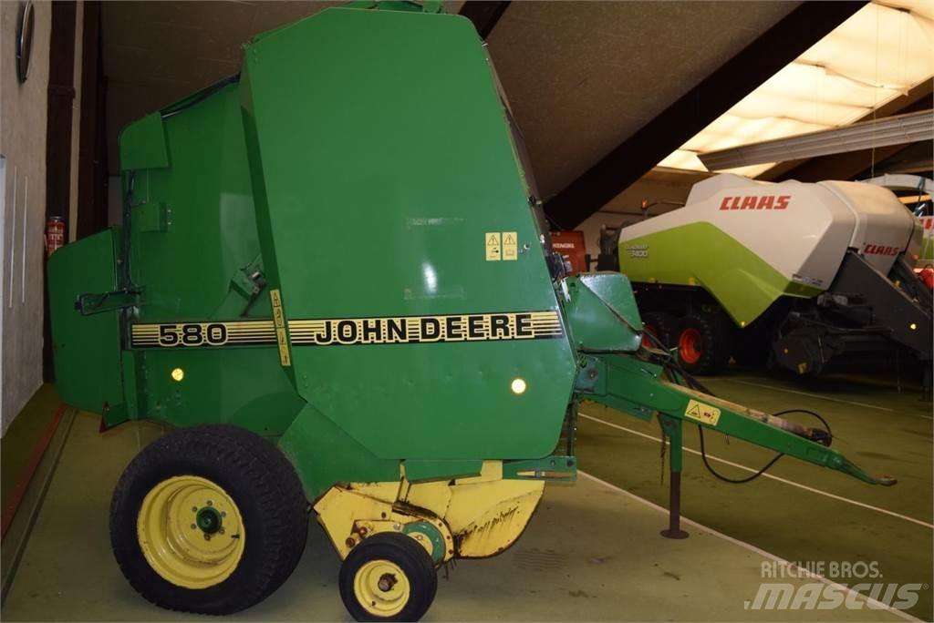 John Deere 580 Prasy zwijające