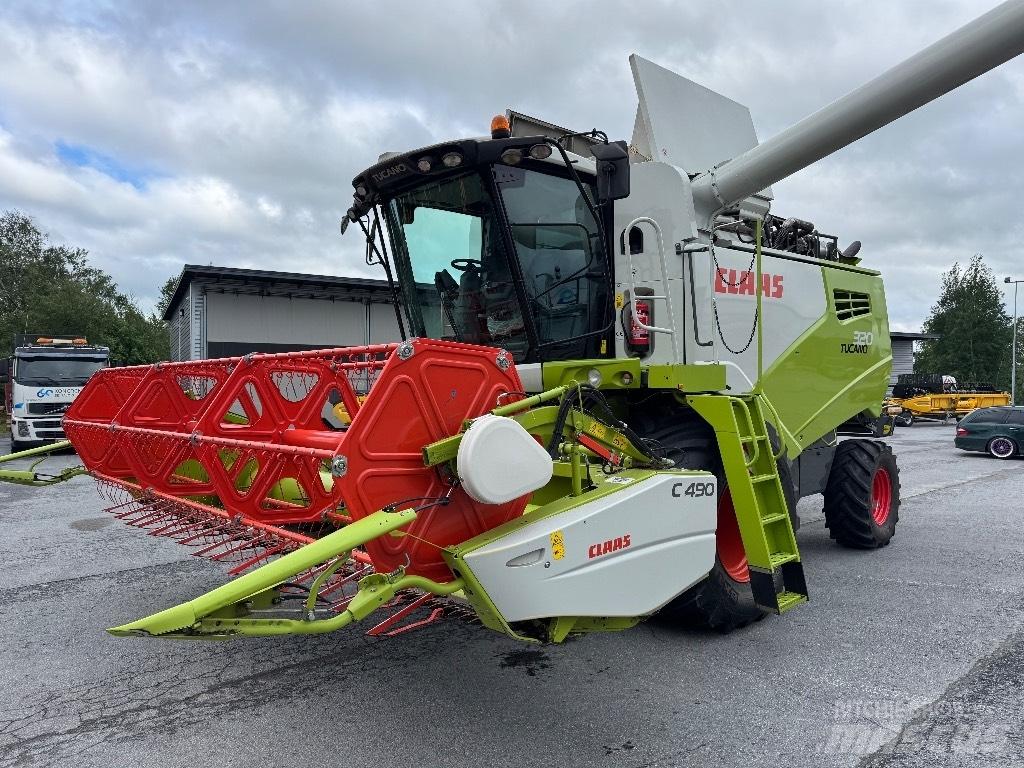 CLAAS Tucano 320 Kombajny zbożowe