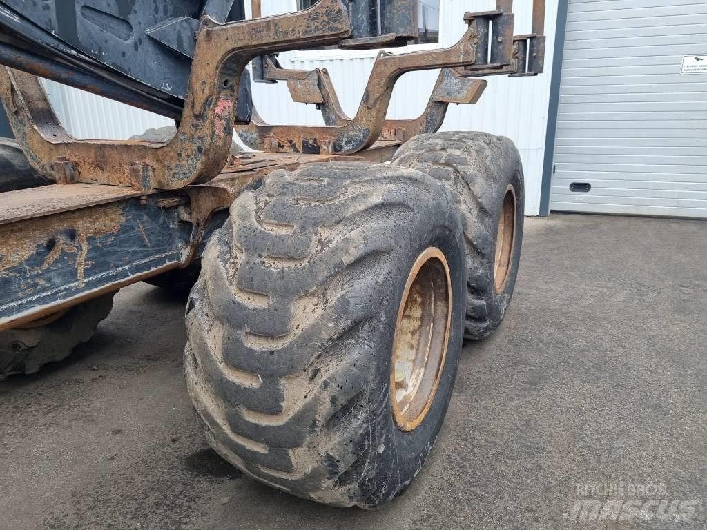 Komatsu 855 Forwardery