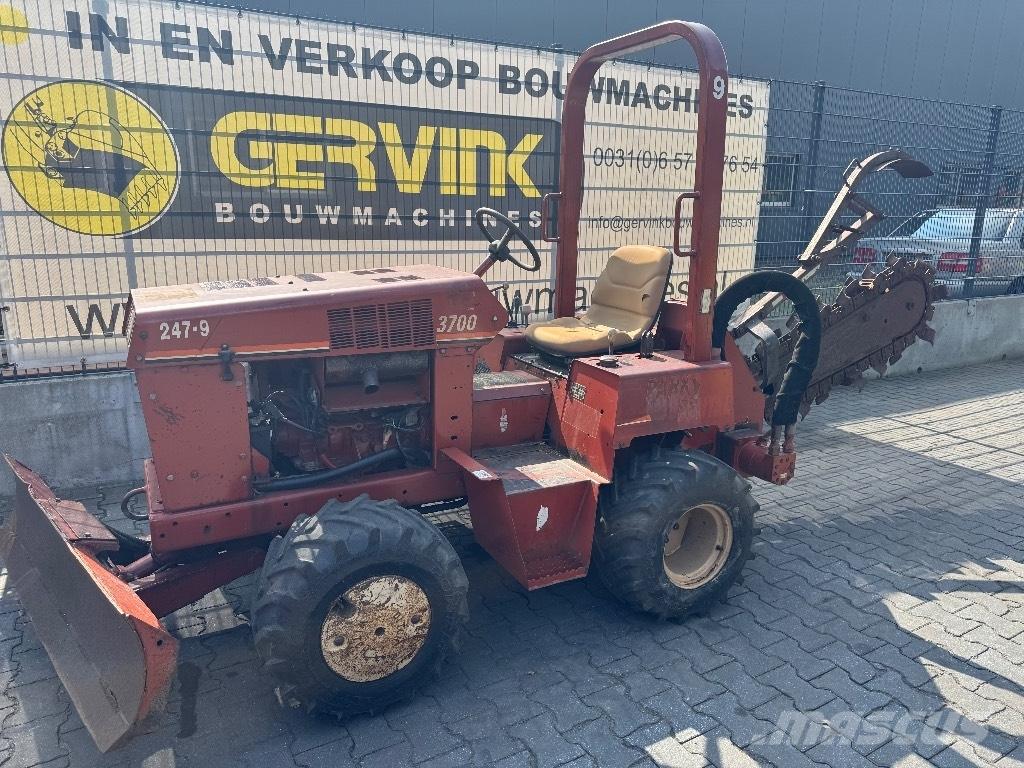 Ditch Witch 3700 DD Koparki łańcuchowe