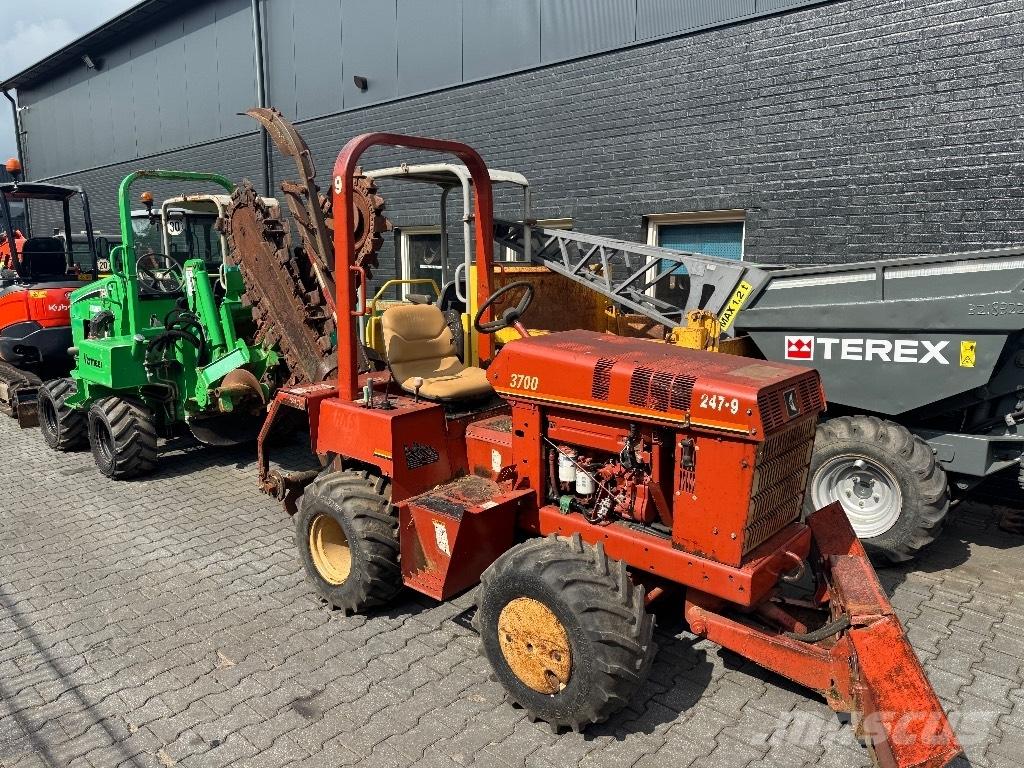 Ditch Witch 3700 DD Koparki łańcuchowe