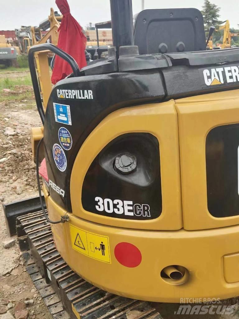 CAT 303 Minikoparki