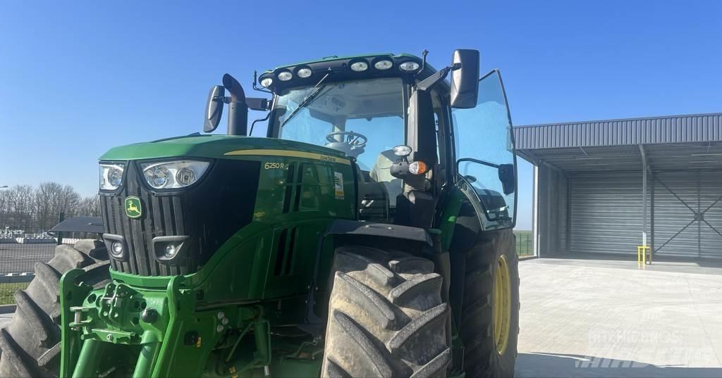 John Deere 6250R Ciągniki rolnicze